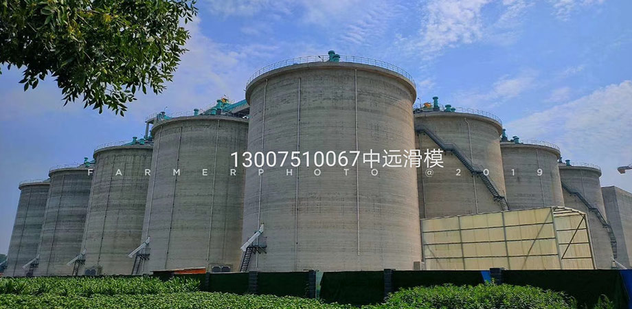 完善的服務(wù)網(wǎng)絡(luò)與全國四大設(shè)備基地